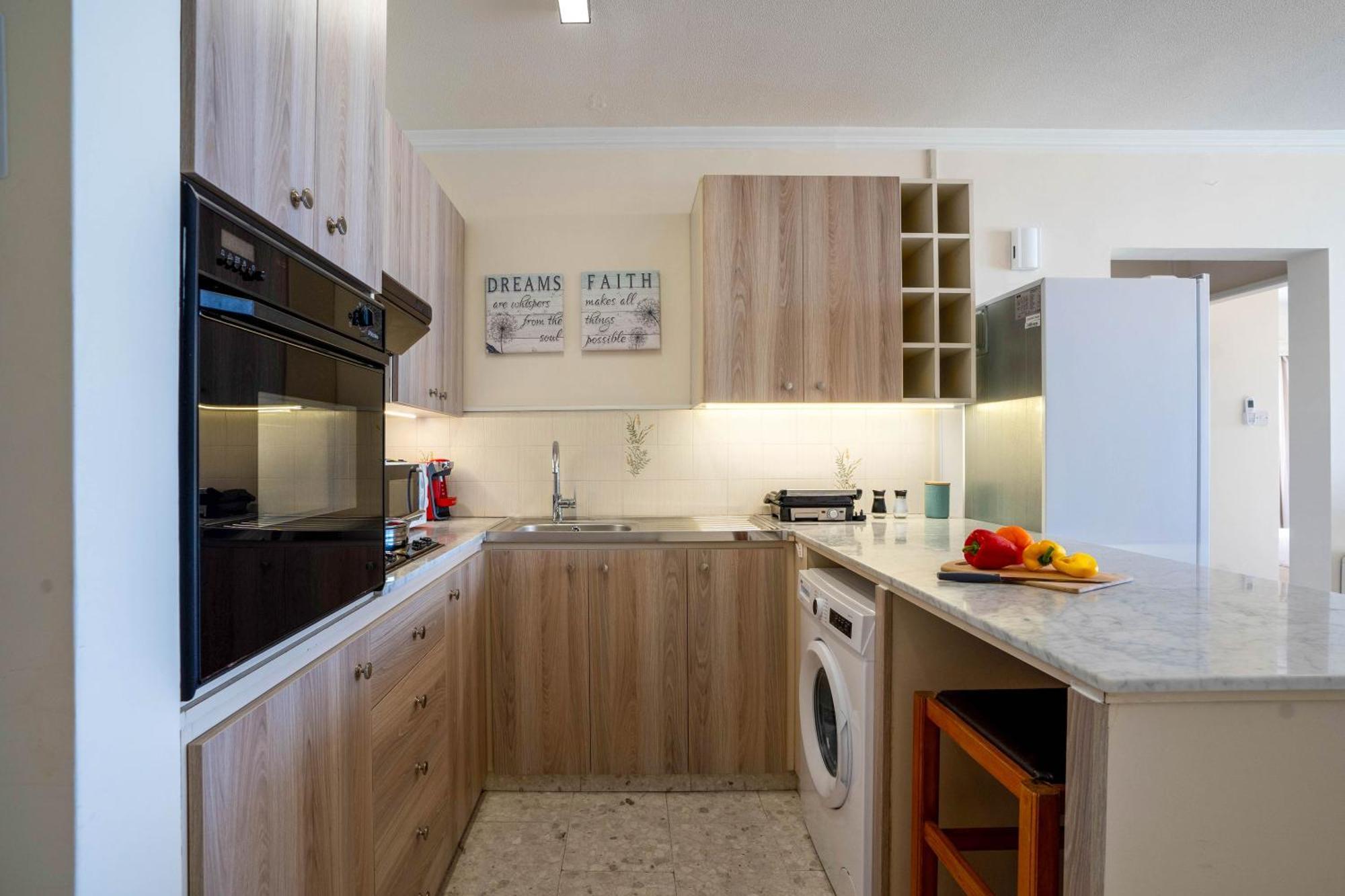 Makenzy Sandy Beachfront Paradise Larnaca Exterior photo